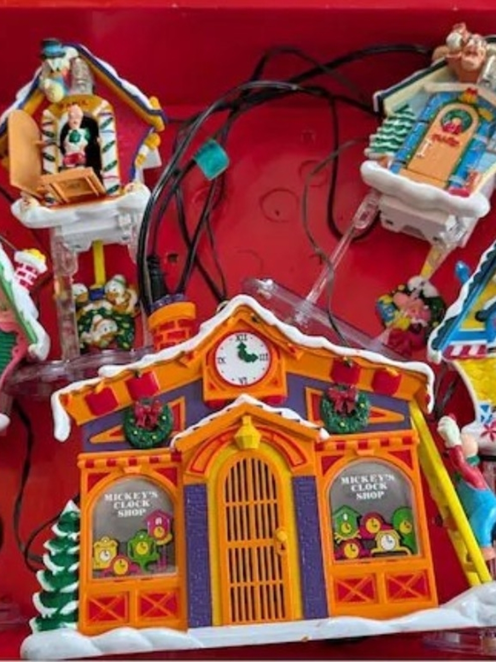 1993 Disney Mickey's Clock Shop musical animated display set